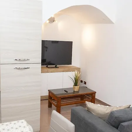 Casa Piazza Garibaldi 度假居 *